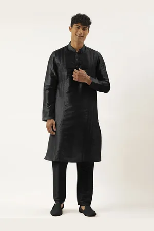 TheEthnic.Co Floral Embroidered Thread Work Mandarin Collar Straight Kurta With Trousers