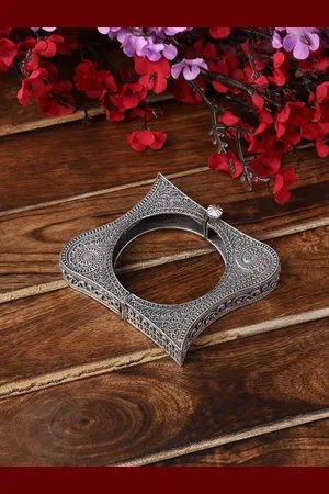Veni Silver-Plated Oxidized Kada Bangle
