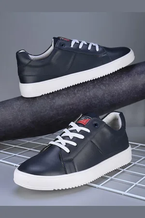 Mast & Harbour Men Blue Round Toe Lightweight Sneakers