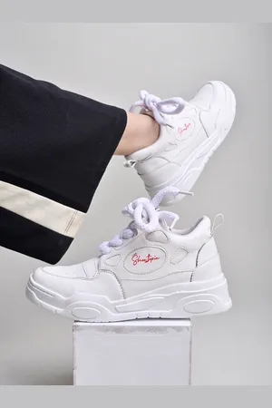 Shoetopia Girls Textured Sneakers