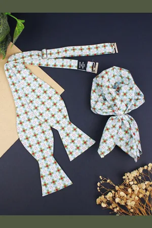 PELUCHE Men White Polka Affair Open Bow Tie & Pocket Square Set