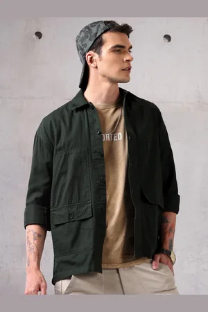 Beyoung Men Spread Collar Solid Casual Shirt