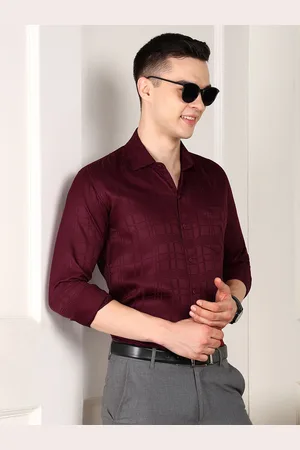 FUBAR Men Slim Fit Opaque Printed Casual Shirt