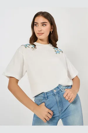 Styli Women Oversized Placement Embroidery Detail Cotton Roll Up Sleeves T-Shirt