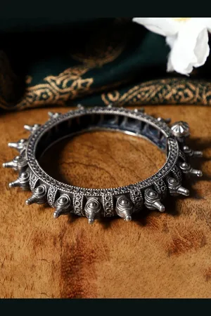 Veni 92.5 Silver-Plated Oxidised Bangle