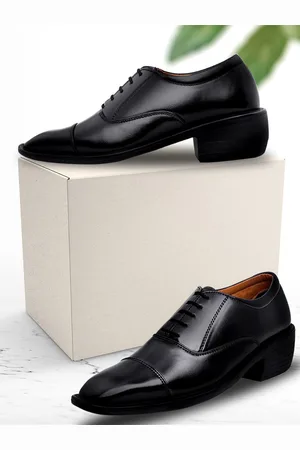 BXXY Men Textured Round Toe Formal Oxfords