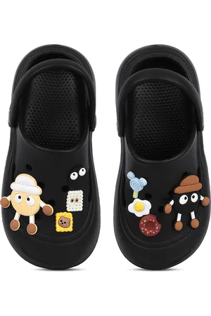 CASSIEY Women Self Design Lightweight Clogs