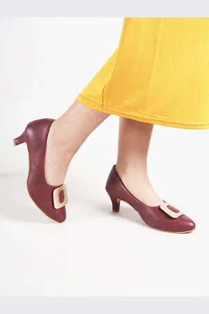 Scentra Closed Back Kitten Pumps