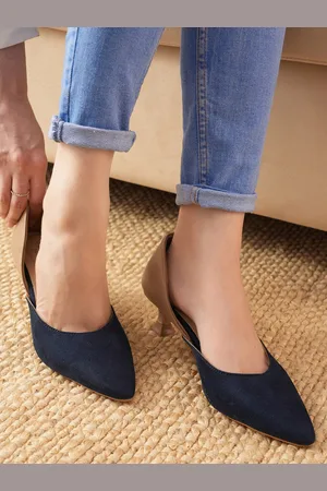 Scentra Colourblocked Pointed Toe Kitten Pumps