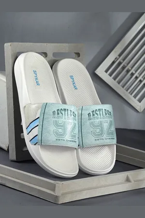 SPYKAR Men Printed Sliders