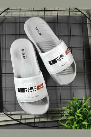 SPYKAR Men Printed Sliders