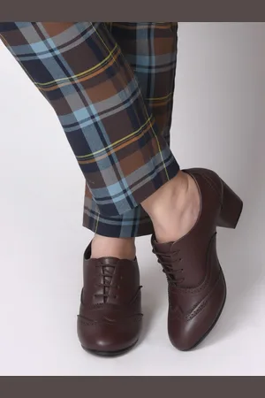 SHUZ TOUCH Round Toe Block Heeled Brogues
