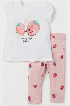 Stylecast Girls Printed Pure Cotton Top with Pyjamas