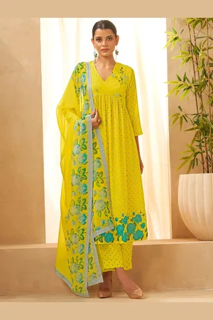 DRESOUL Floral Printed V-Neck Kurta with Trouser & With Dupatta