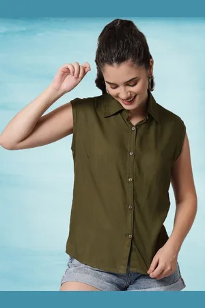 Funday Fashion Women Solid Spread Collar Sleeveless Casual Shirt
