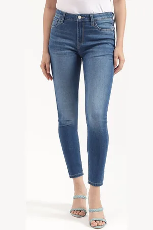 Benetton Women Skinny Fit High Rise Light Fade Cropped Jeans