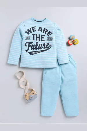 Moms Love Boys Typography Printed T-shirt with Pyjamas