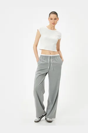 Koton Women Solid Round Neck Crop Top