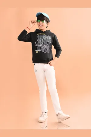 LilPicks Boys Typography Printed Hooded Sweatshirt
