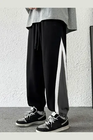 NOBERO Men Colorblocked Baggy Joggers