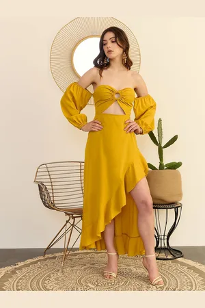 Berrylush Off-Shoulder A-Line Midi Dress
