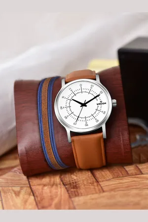 WROGN Men Analogue Watch & Leather Bracelet Gift Set