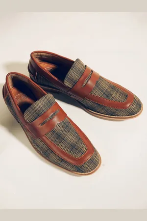MONKSTORY Men Printed Penny Loafers