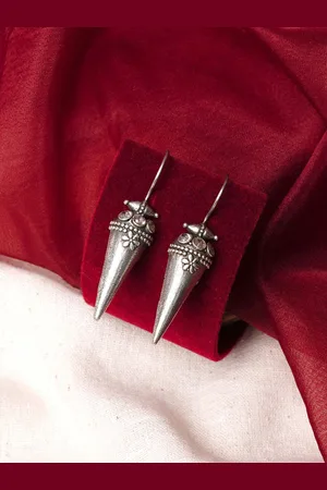 TEEJH WOMEN Triangular Studs Earrings