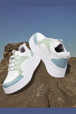 TRASE Women White Colourblocked Lace-Up Sneakers