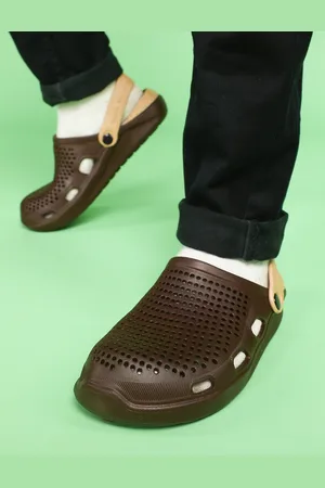 PARAGON Men Lightweight & Waterpoof Clogs