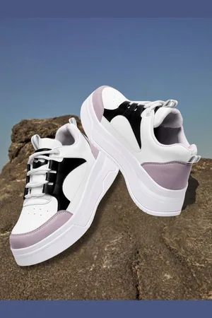 TRASE Women Purple Colourblocked Slip-On Sneakers