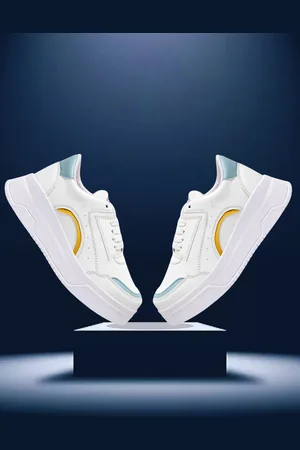 TRASE Women White Colourblocked Lace-Up Sneakers