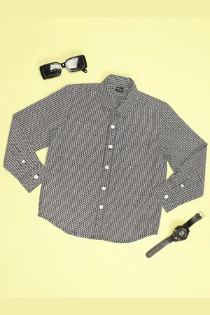 HOOP Boys Slim Fit Geometric Printed Spread Collar Casual Shirt