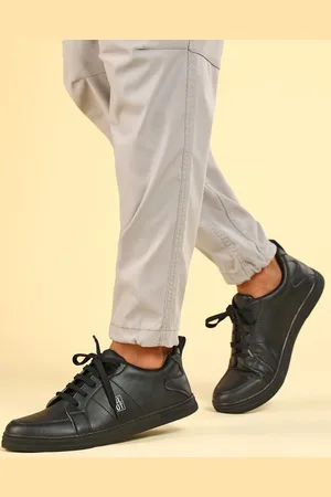 PARAGON Men Perforations Comfort Insole Sneakers