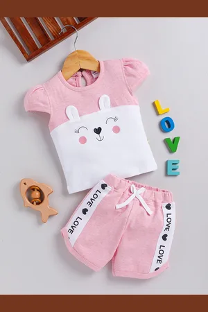 Moms Love Infant Girls Pure Cotton Printed Top with Shorts