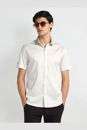 Arrow Men Solid Spread Collar Short Sleeves Semiformal Shirt