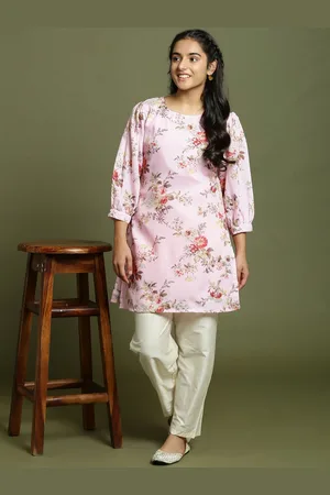 Vastramay Girls Floral Printed Regular Kurta with Pyjamas