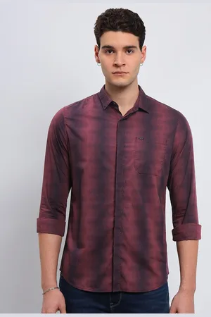 Lee Men Slim Fit Opaque Checked Casual Shirt