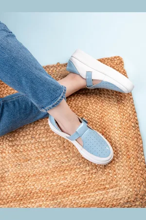 LAVIE Women Round Toe Lightweight Slip-On Sneakers