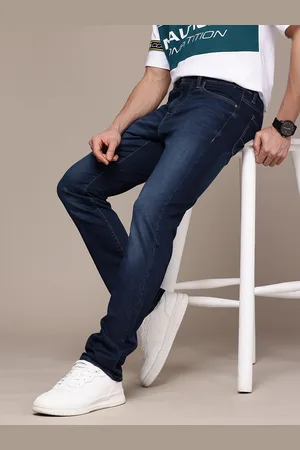 Nautica Men Straight Fit Heavy Fade Stretchable Jeans