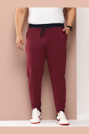 Sztori Men Plus Size Relaxed Fit Joggers With Contrast Detail