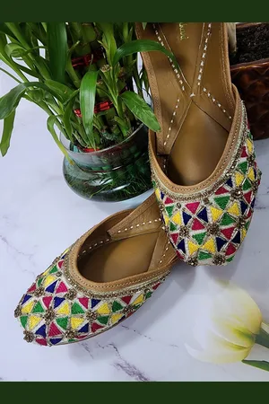 Fulkari Women Ethnic Mojaris Flats