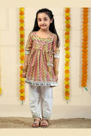 The Mom Store Girls Floral Printed Regular Pure Cotton Kurta with Pyjamas