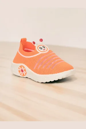 Lil Lollipop Kids Round Toe Musical Chu Chu Sneakers