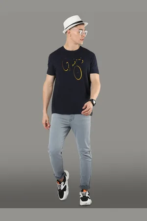 STELLERS Men Typography Printed Applique T-shirt