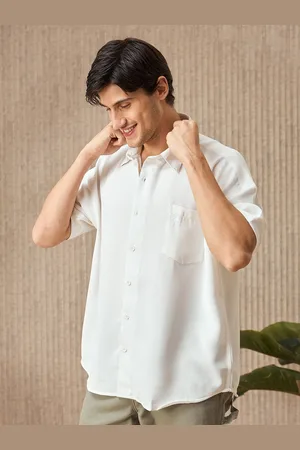 Beyoung Men Solid Short Sleeves Spread Collar Casual Shirt