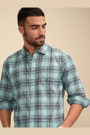 LocoMotive Premium Men Checked Regular Fit Casual Shirt
