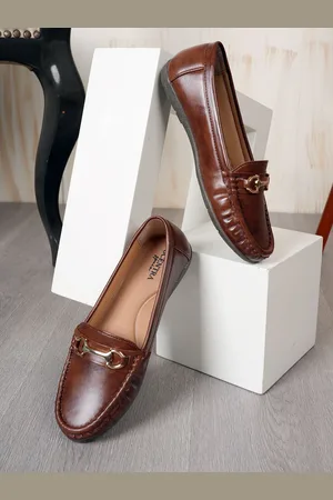 Scentra Women Round Toe Comfort Insole Loafers
