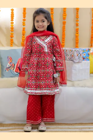 BownBee Girls Printed Regular Pure Cotton Kurti with Trousers & With Dupatta