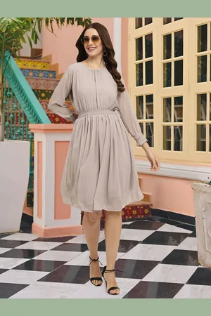 MISS AYSE Women Solid Round Neck Knee Length Fit & Flare Dress